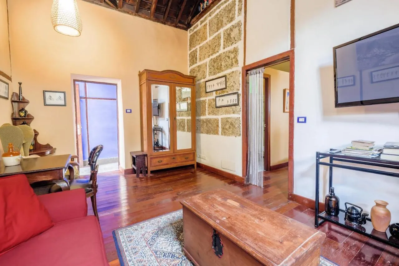 Casa Tradicional Canaria - D Garachico  Holiday home Garachico (Tenerife)